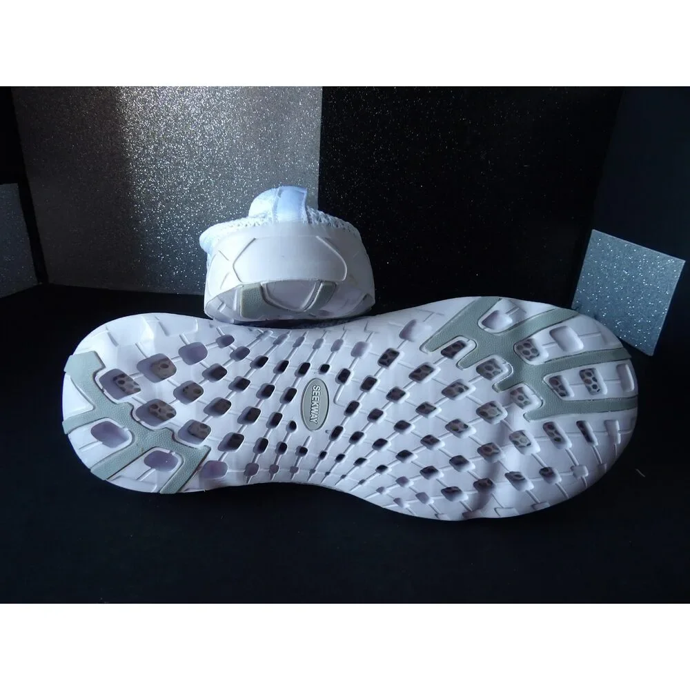 SEEKWAY AE051 Quick-Dry Water Shoes – White (Size US Men's 10)